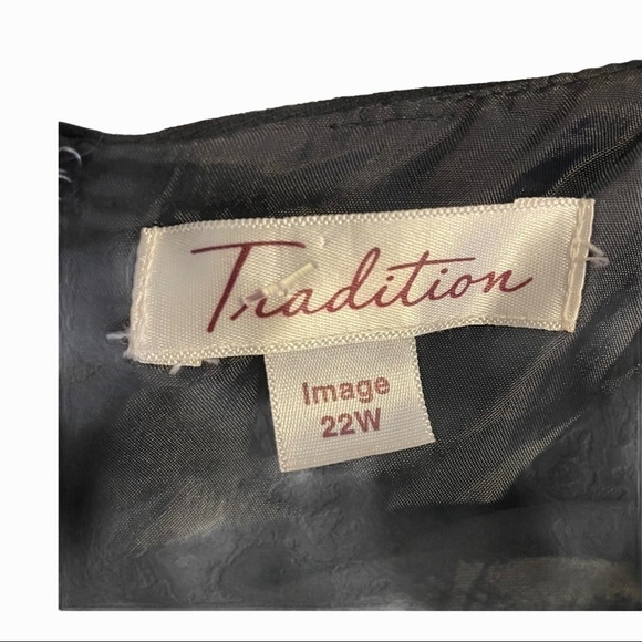 Tradition black formal lined back zip plus dress - Picture 3 of 11